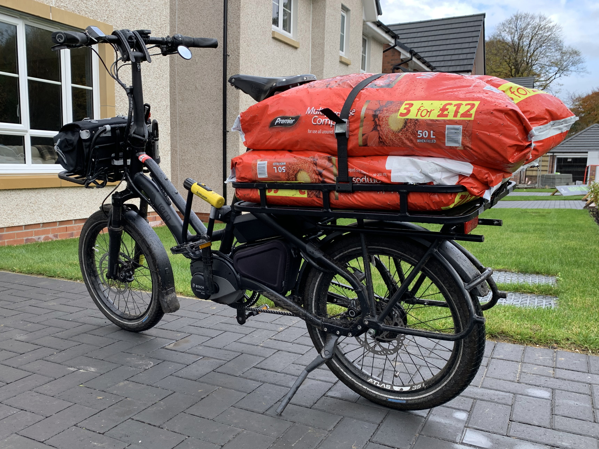 Image for story Are small e-cargo bikes the future?