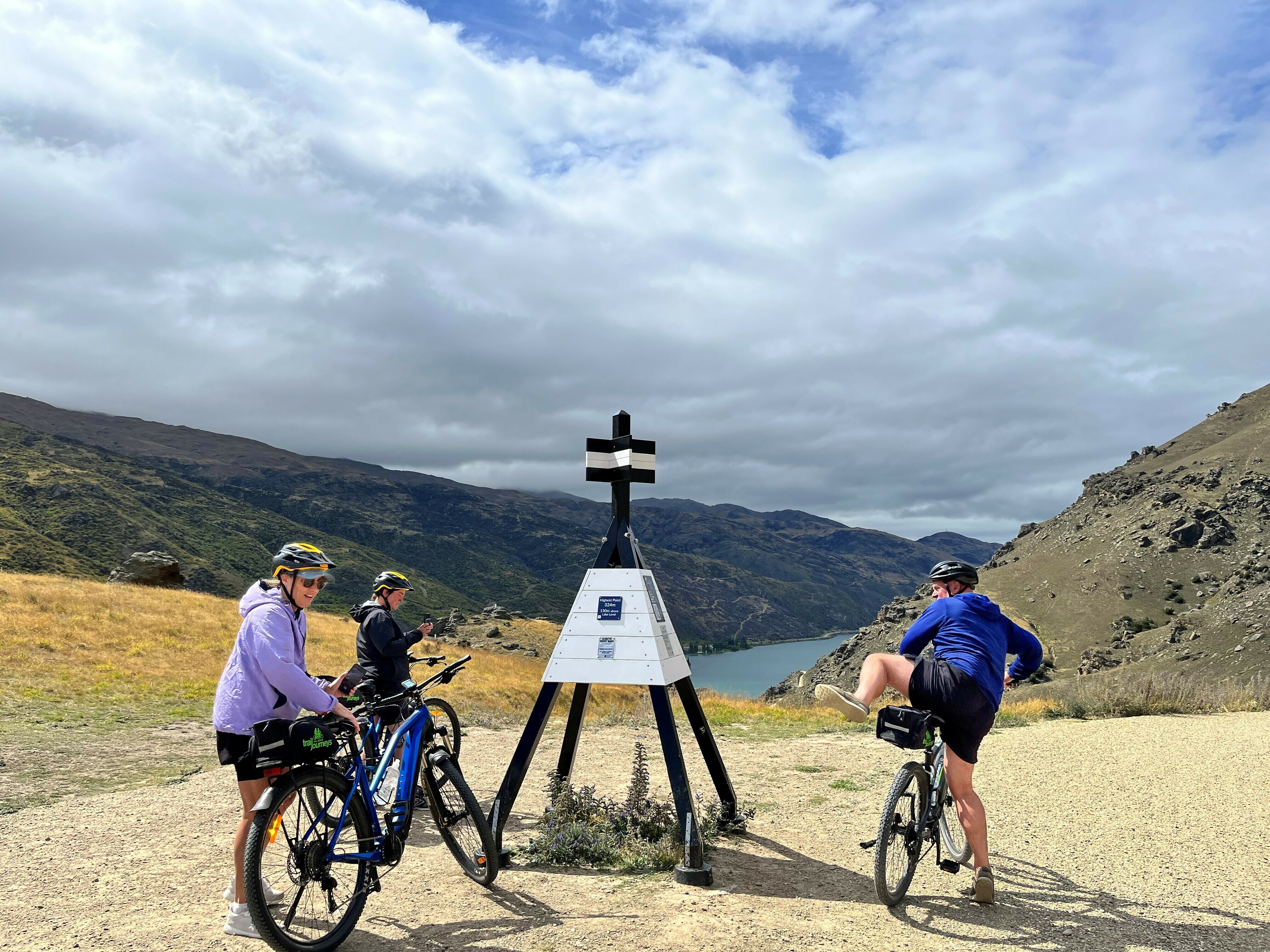Image for story Lake Dunstan Trail