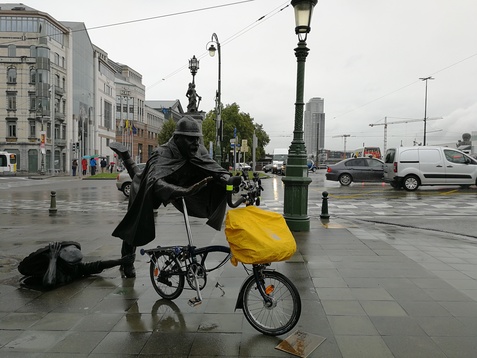 Image for story Cycle from London to Europe.