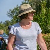 User avatar for Leanne Scott