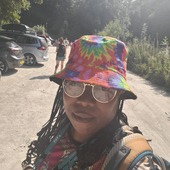 User avatar for Lesleyanne Robinson