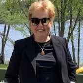 User avatar for Angèle Ménard